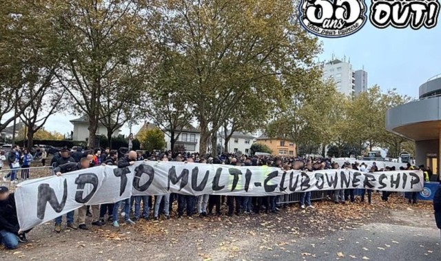 leyu-乐鱼-不满主帅赛季中被挖，白学堡球迷将继续上街抗议切尔西母公司