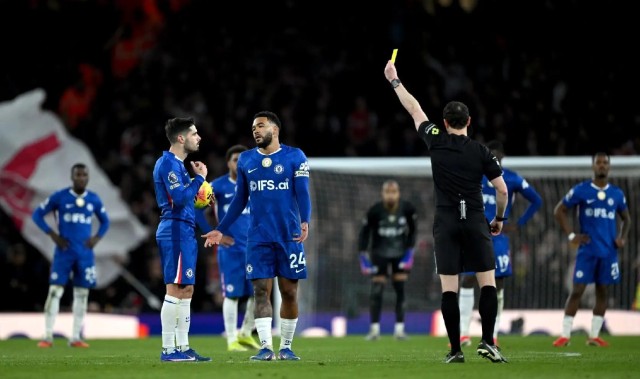 乐鱼在线开户平台-英媒：两黄变一红被罚下时，内托并不知道他已有黄牌在身